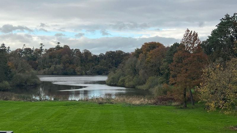 Lake View - inside