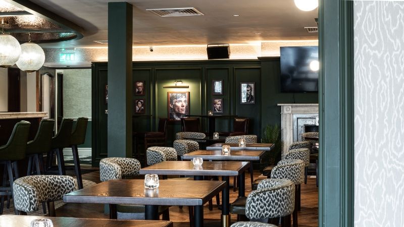 Bar - inside (2)