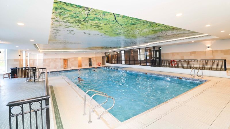 Pool 2 - inside